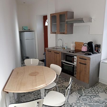 Appart Proche Toutes Commodites Souvigny Dış mekan fotoğraf